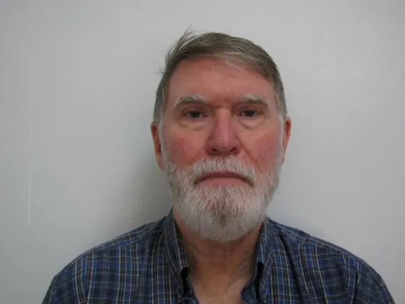 Registry photo of Robert Larry Robinson
