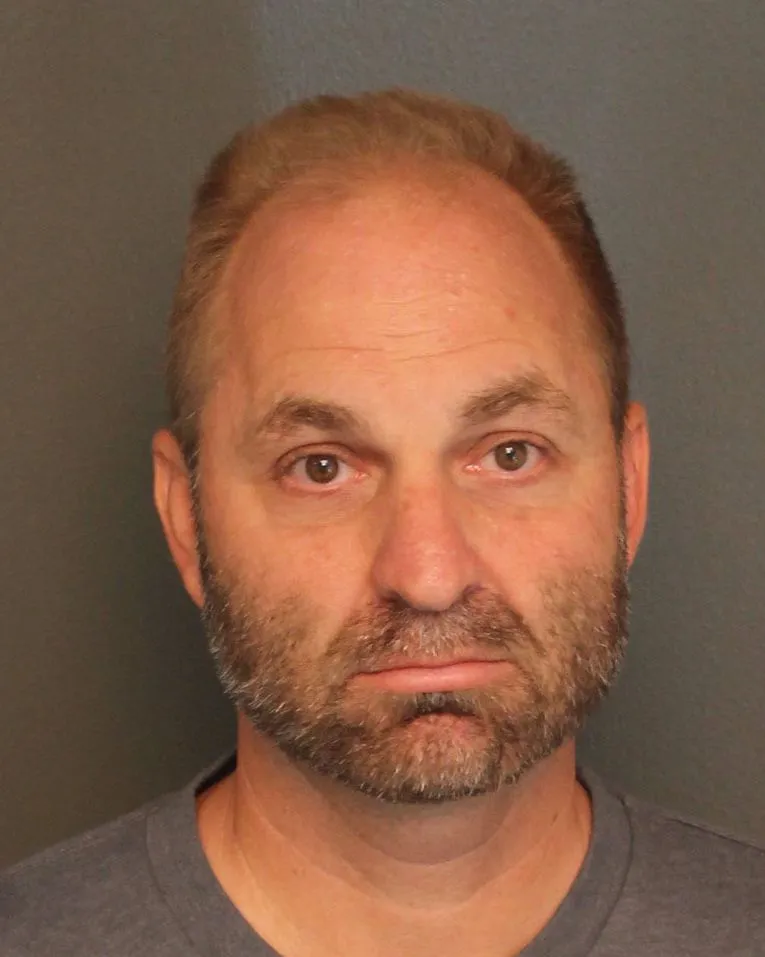 Registry photo of Christopher Lee Vredeveld