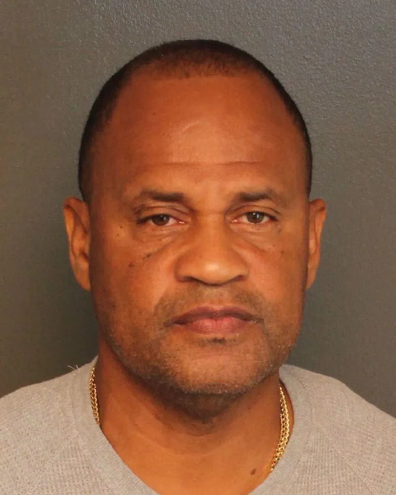 Registry photo of Douglas Allan Walker