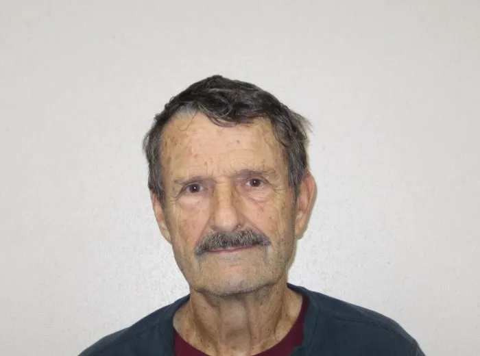 Registry photo of Walter Earl Dotson