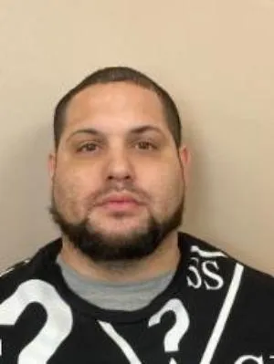 Registry photo of Luis Angel Quinones