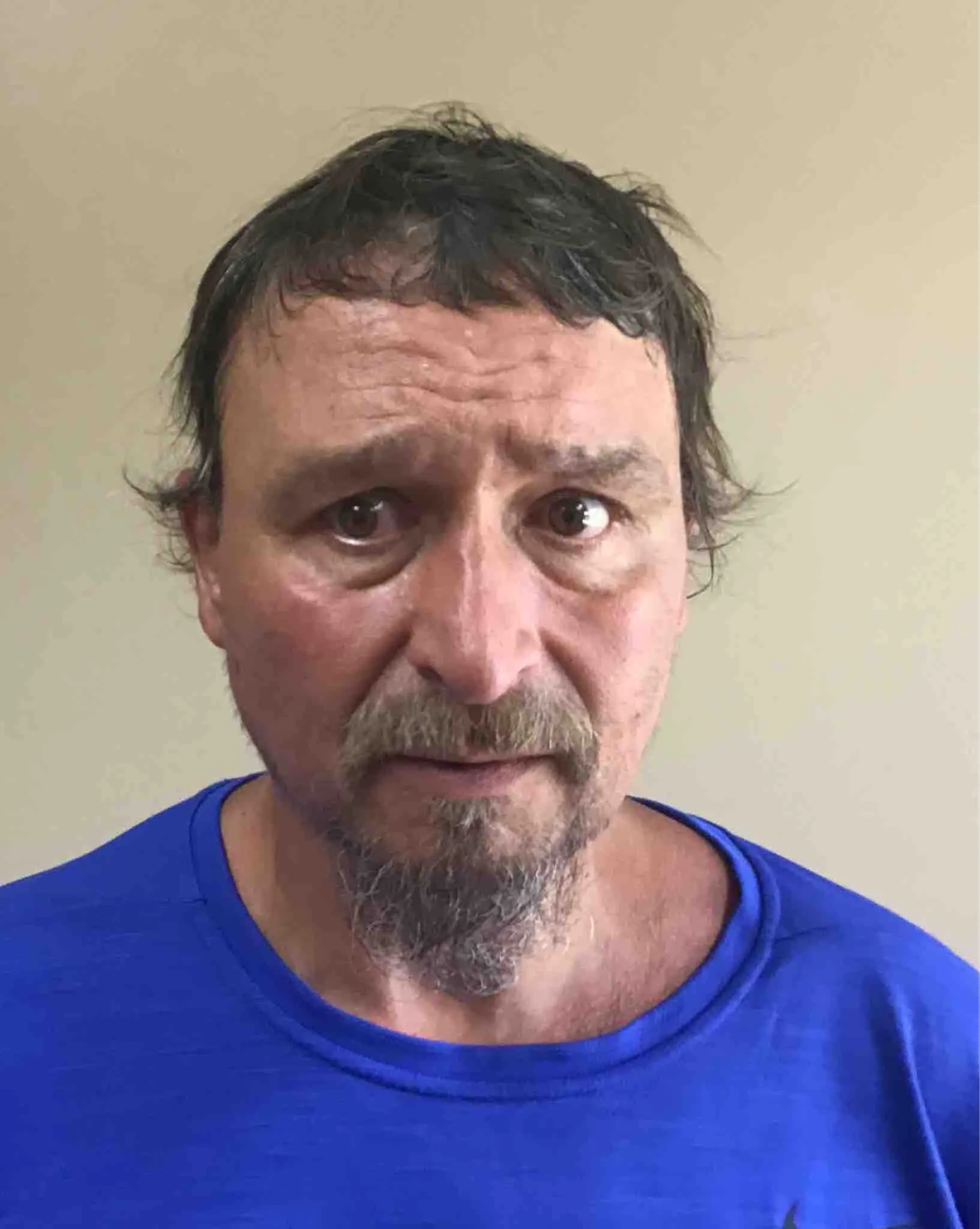 Registry photo of Johnny Sterling