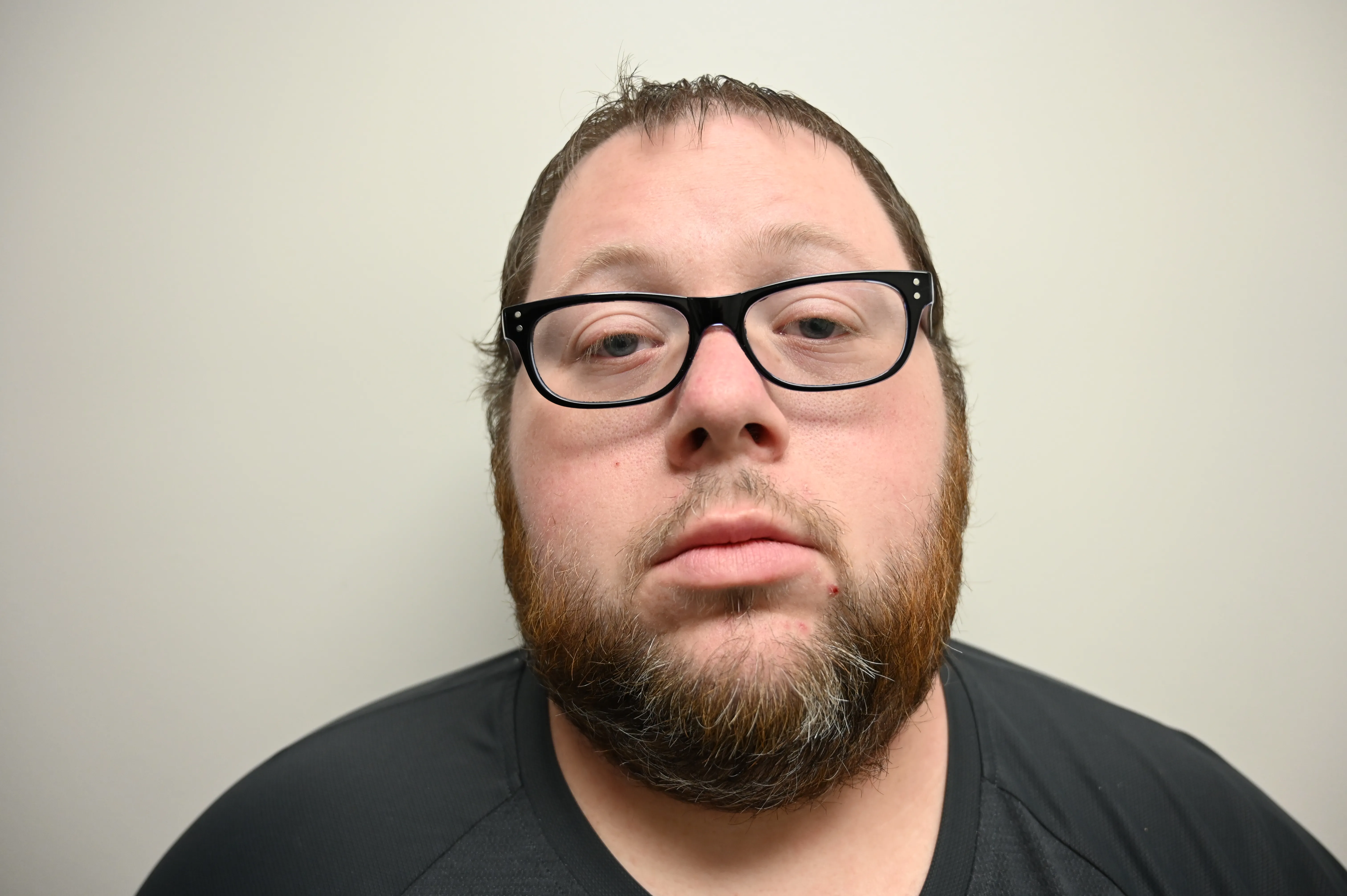 Registry photo of Joshua Brian Spires