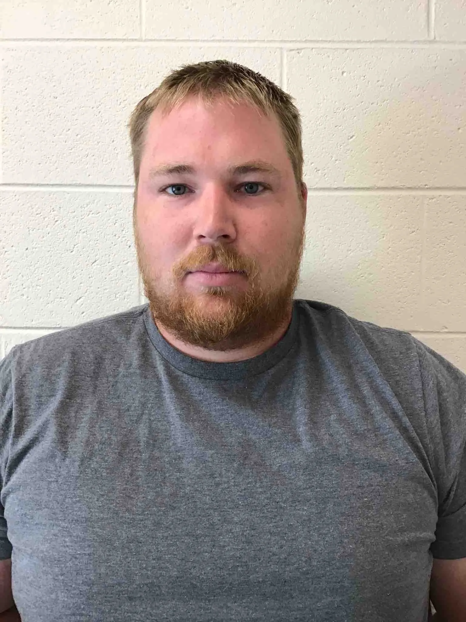 Registry photo of Edmond R Jones