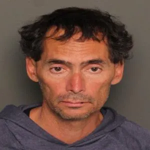 Registry photo of Luis Bueno