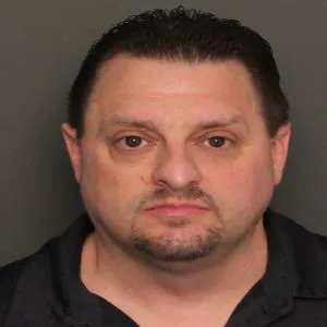 Registry photo of Earl William Crutchfield