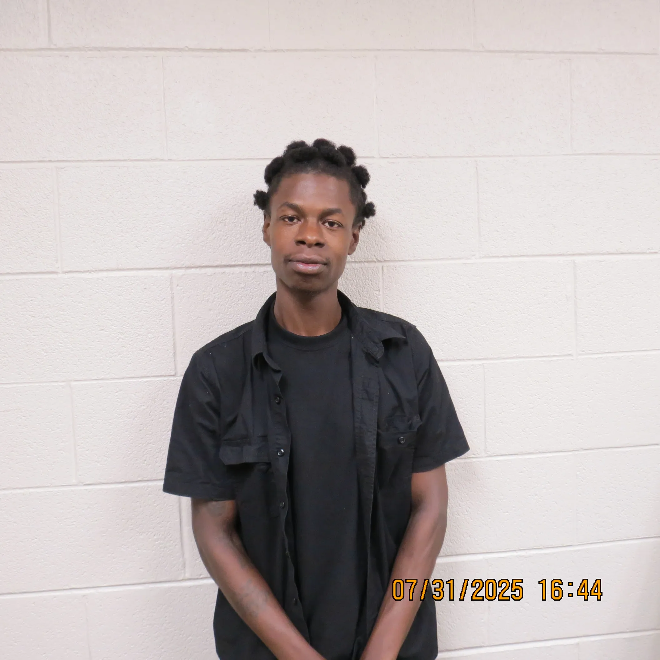 Registry photo of Danarius M Bear-Jones