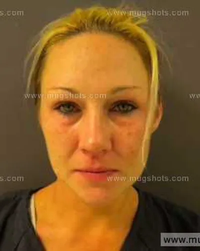 Booking photo of Erica Renee Carter, Anderson County, Dec 22, 2013