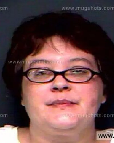 Booking photo of Cynthia Lee Trout, Anderson County, Jul 31, 2012