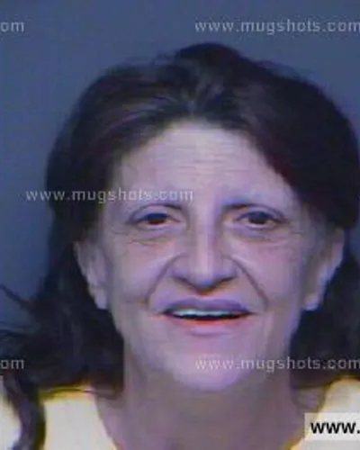 Booking photo of Teresa Lynn Cable, Anderson County, Aug 8, 2012