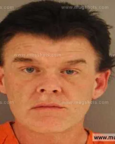 Booking photo of Dennis Michael Henderson, Anderson County, Apr 17, 2014