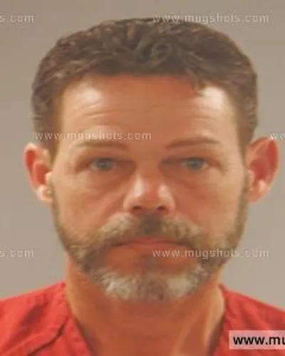 Booking photo of Travis Lee Roberts, Anderson County, Jun 11, 2015