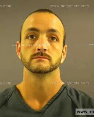 Booking photo of Dustin Scott Daulton, Anderson County, Nov 7, 2013