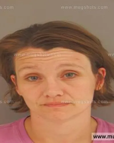 Booking photo of Melissa Curnutt, Anderson County, May 19, 2015