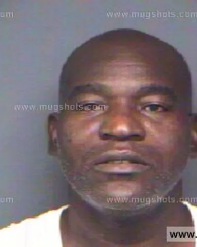 Booking photo of Glen Moton, Anderson County, Aug 3, 2011