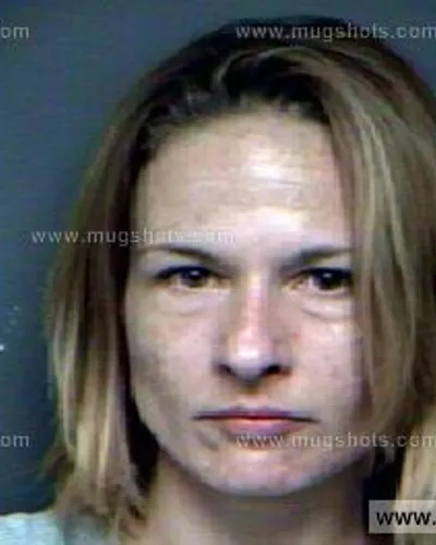 Booking photo of Lakeisha Ruth Renfro, Anderson County, Sep 7, 2012