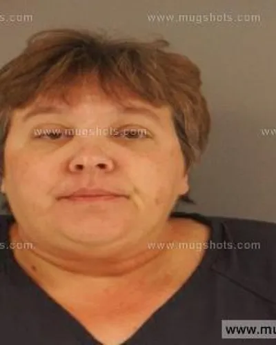 Booking photo of Cynthia Lee Trout, Anderson County, Nov 1, 2014