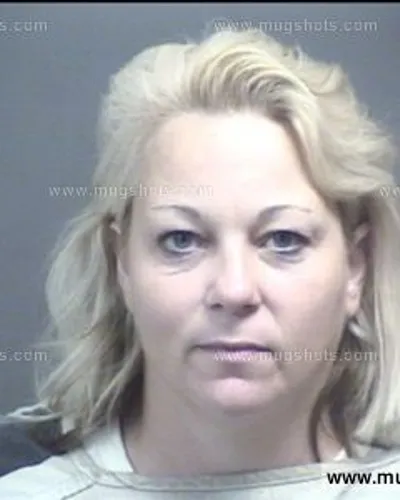 Booking photo of Amanda Lynette Adams, Blount County, Dec 8, 2016