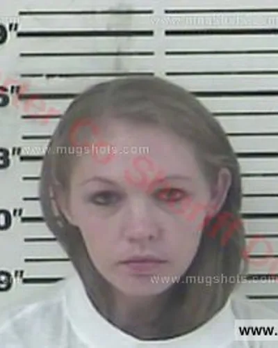 Booking photo of Tara Nashae Potter, Carter County, Dec 8, 2017