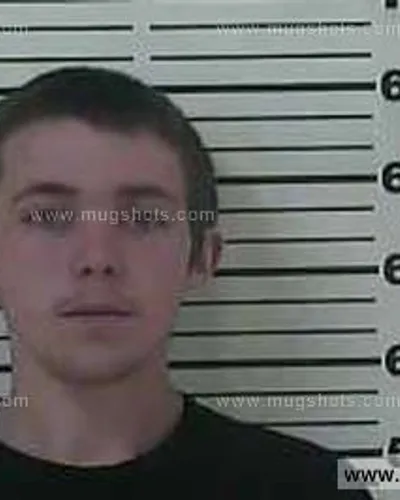 Booking photo of Tyler Nathaniel Edwards, Carter County, Nov 16, 2013
