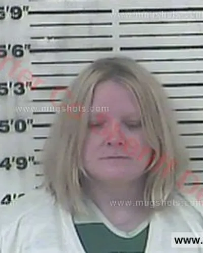 Booking photo of Staci Mcclanathan, Carter County, Jun 5, 2018