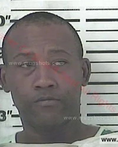 Booking photo of Desmond Montieze Johnson, Carter County, Nov 29, 2018