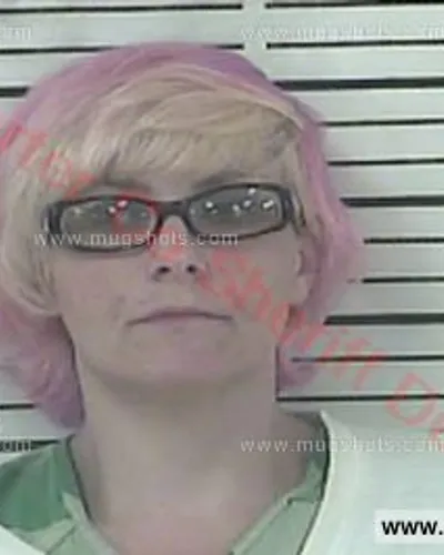 Booking photo of Sabrina Michelle Green, Carter County, Jun 9, 2018