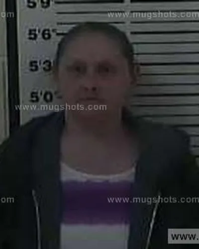 Booking photo of Leslie Estep, Carter County, Feb 4, 2015