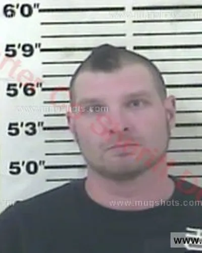 Booking photo of Derrick Teaster, Carter County, Dec 9, 2015