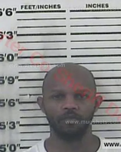 Booking photo of Benjamin Jamar Hamilton, Carter County, May 10, 2018