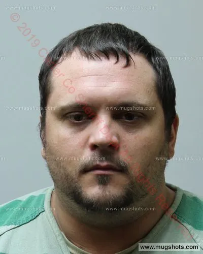 Booking photo of Dwayne Edward Oliver, Carter County, Apr 9, 2019