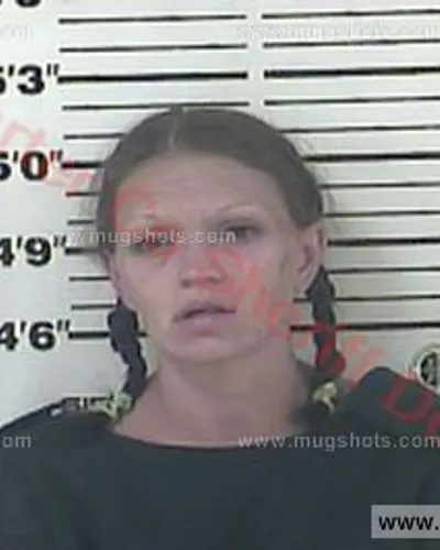 Booking photo of Tabbatha Louise Markland, Carter County, Jun 7, 2016