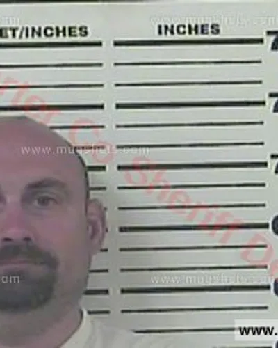 Booking photo of Clay Evan Hardin, Carter County, Jul 1, 2016