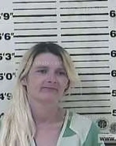 Booking photo of April Rash, Carter County, Apr 1, 2015