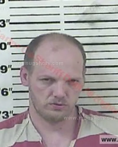 Booking photo of Benjamin Dale Pearson, Carter County, Aug 24, 2015