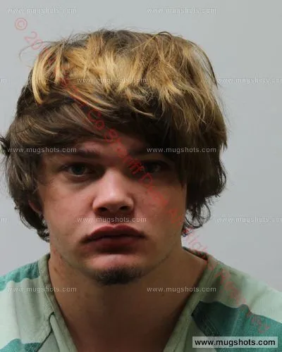 Booking photo of Justin Tish, Carter County, Apr 18, 2019