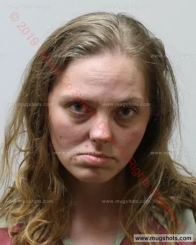 Booking photo of Amanda Lynn Allmon, Carter County, May 10, 2019