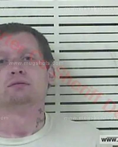 Booking photo of DUSTIN J GARLAND, Carter County, Jul 17, 2017