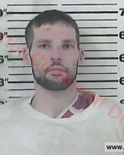 Booking photo of Noah Benjamin Lowe, Carter County, May 2, 2018