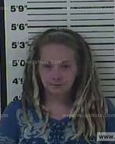 Booking photo of Summer Delzingo, Carter County, Nov 3, 2013