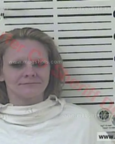 Booking photo of Gwendolyn Raines, Carter County, Apr 13, 2016