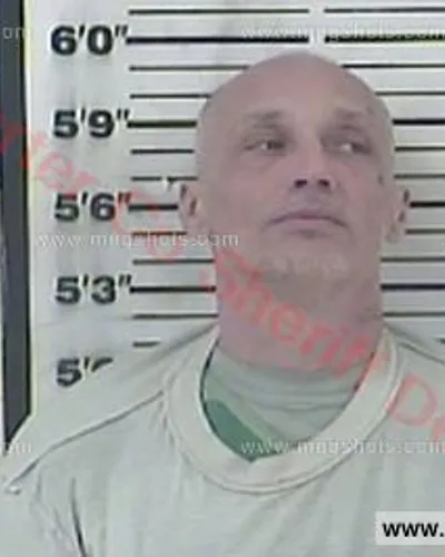 Booking photo of Richard Wayne Wright II, Carter County, Apr 5, 2018