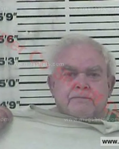 Booking photo of Lyle Devaughn Wolfe, Carter County, May 25, 2018