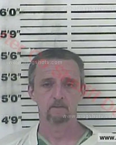 Booking photo of Lloyd Dewayne Guinn, Carter County, May 12, 2018