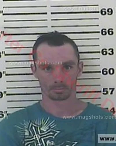 Booking photo of Dustin Walter Riddle, Carter County, Apr 2, 2016