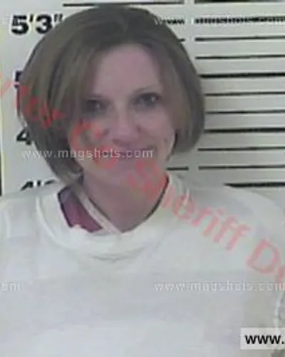 Booking photo of Dorothy Clawson-Mccoury, Carter County, Jun 19, 2016