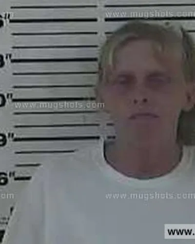 Booking photo of April Ashley, Carter County, Jun 3, 2013