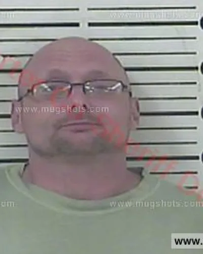 Booking photo of Travis Lee Whitehead, Carter County, Nov 17, 2017