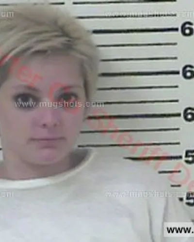 Booking photo of Gabrielle Walker-Sloss, Carter County, Jul 27, 2016