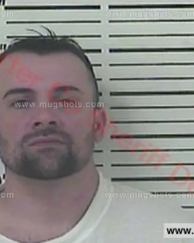 Booking photo of Larry Douglas Trivette Jr., Carter County, Dec 2, 2017